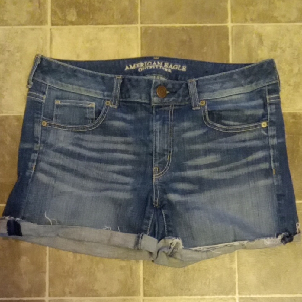 American Eagle Outfitters Size 12 Dark Blue Jean Stretch Shorts
